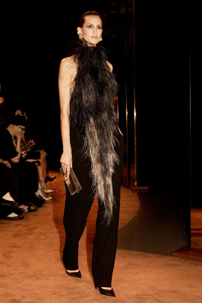 Look 30